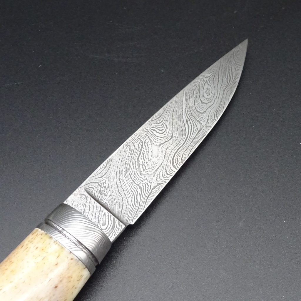 H. Schmidbauer Hunter Jagdmesser Damastklinge (9,2 cm) Oosik handgefertigt • De Rosa feine Messer & Scheren Tegernsee H. Schmidbauer Hunter Jagdmesser Damastklinge (9,2 cm) Oosik handgefertigt – Bild 7