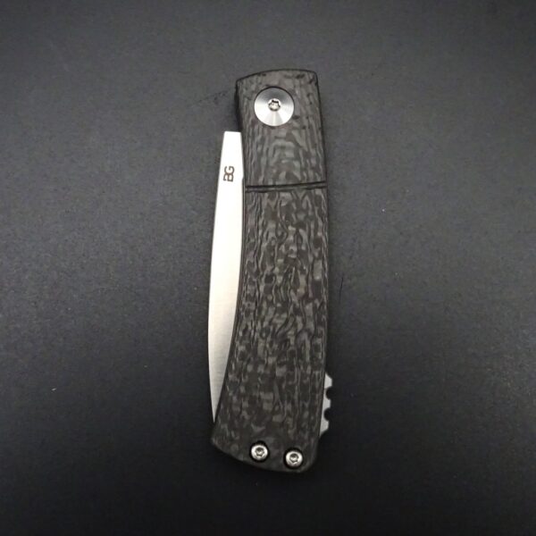Fachhandel & Onlineshop • De Rosa • feine Messer & Scheren • Rosenstraße 1 • Tegernsee • De Rosa feine Messer & Scheren Tegernsee Bastards Knives Skir by Cesar Bozal GermanTaschenmesser M390-Klinge 5,7cm Black Carbon Fiber