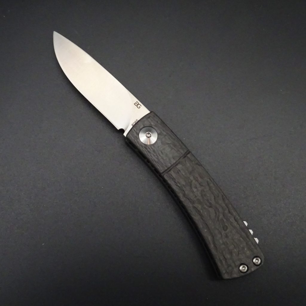 Bastards Knives Skir by Cesar Bozal GermanTaschenmesser M390-Klinge 5,7cm Black Carbon Fiber • De Rosa feine Messer & Scheren Tegernsee Bastards Knives Skir by Cesar Bozal GermanTaschenmesser M390-Klinge 5,7cm Black Carbon Fiber – Bild 2