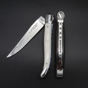 Die Geschenkidee: Das Laguiole Taschenmesser mit Tegernsee Motiv • De Rosa feine Messer & Scheren Tegernsee Laguiole Village Taschenmesser TEGERNSEE Rauten