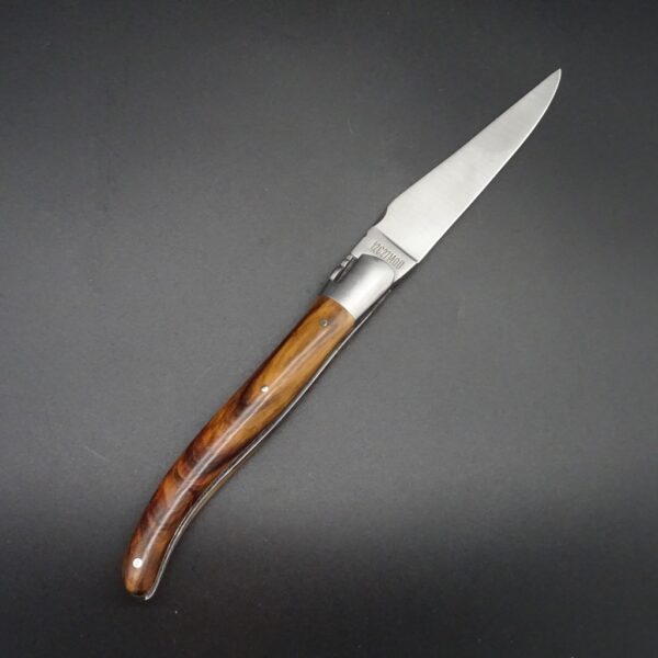 Laguiole en Aubrac Taschenmesser Pistazienholz 9 cm Klinge